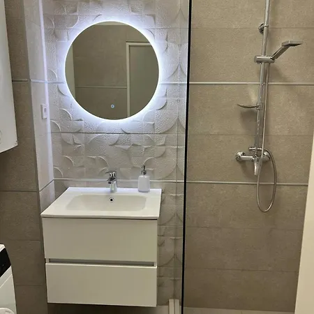 Vivien Apartmán *